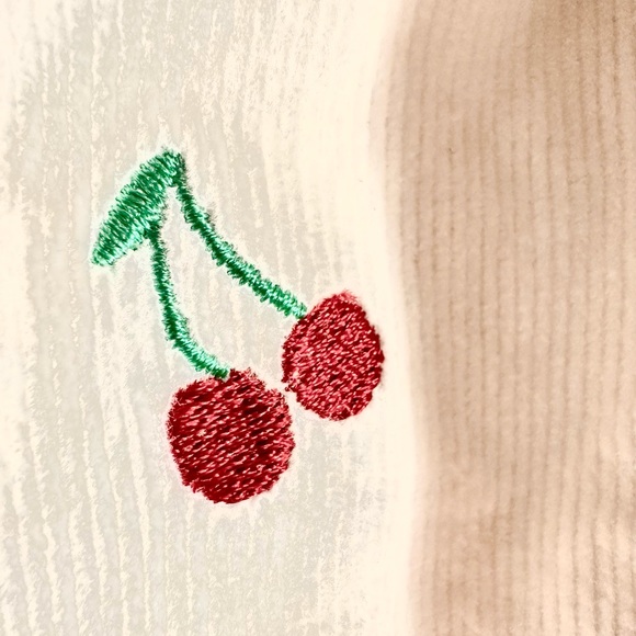 Juniper Puff Sleeve Bubble Size 2T, NWT, Cannoli Cream with Cherries-Excel Cond - Picture 8 of 9